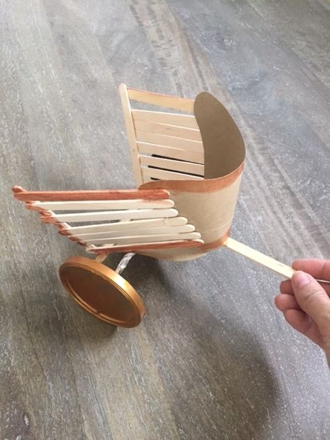 Roman Crafts, Ancient Rome Kids Projects, Ancient Greece Projects, Greece Project, Ancient Rome Activity, Ancient Rome Projects, Rome Activities, Social Hierarchy, Roman Chariot