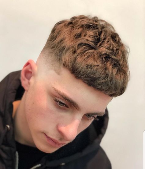 French Cut Hair Men, French Crop Haircut, Young Men Haircuts, Caesar Haircut, Undercut Haircut, French Crop, Under Cut, Undercut Hairstyle, Undercut Styles