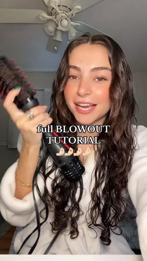 Blowout Tutorial Revlon, How To Do A Blow Out With A Revlon, How To Section Hair For Blowout, How To Blowout Curly Hair, Blow Drying Curly Hair, Blowout Aesthetic, Wavy Hair Care, Curly Hair Care Routine, Hairstyles For Layered Hair