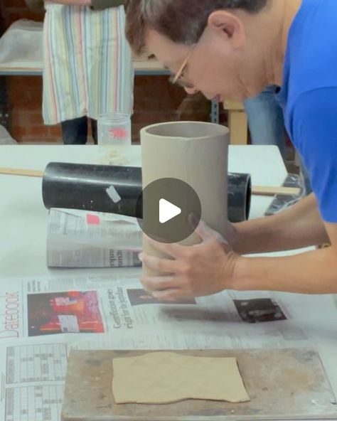 Hsin-Chuen Lin on Instagram: "754. Slab build an oval shaped flower/ikeban vase~ a class demo @paloaltoartcenter pottery studio.  Watch the detail on my YouTube channel: https://www.youtube.com/watch?v=F4OgUlRaeJg" Slab Vase, Pottery Flower Vase, Oval Vase, Pottery Handbuilding, Slab Pottery, Clay Vase, Pottery Studio, A Class, Pottery Vase