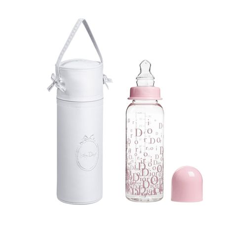 Dior makes baby stuff? Good to know.. Baby Accesories, Mom Dr, Baby Dior, Baby Equipment, Baby Inspiration, Baby Necessities, Luxury Baby, Baby Bottle, Baby Bedroom