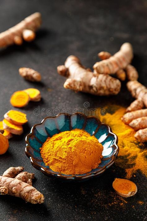 Curry Background, Losing Weight Quotes, Fresh Turmeric Root, Fresh Turmeric, Best Fat Burning Foods, Turmeric Curcumin, Turmeric Root, Wallpaper Art, Proper Nutrition