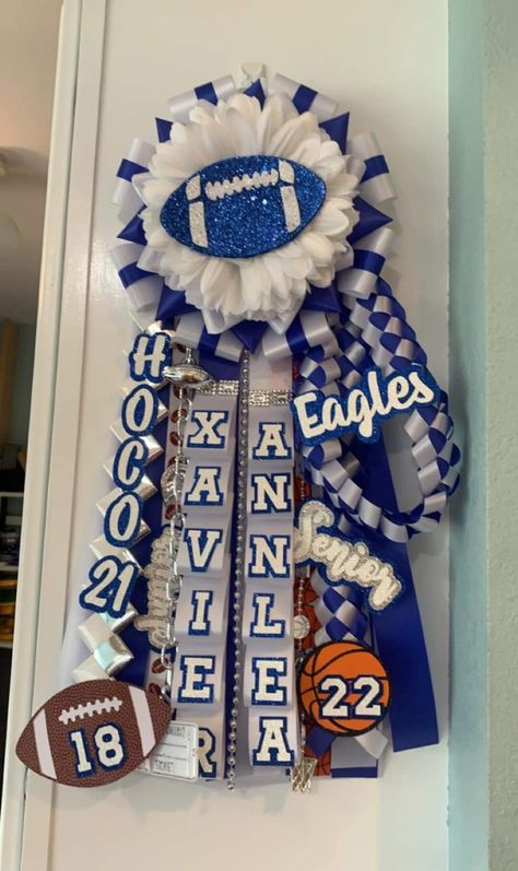 Hoco Ribbon Ideas, Homecoming Mum Neck Strap Diy, Mums Hoco, Mum Making, Mum Homecoming, Mums Homecoming Freshman, Mums Homecoming Ideas, Hoco Mums, Texas Mums