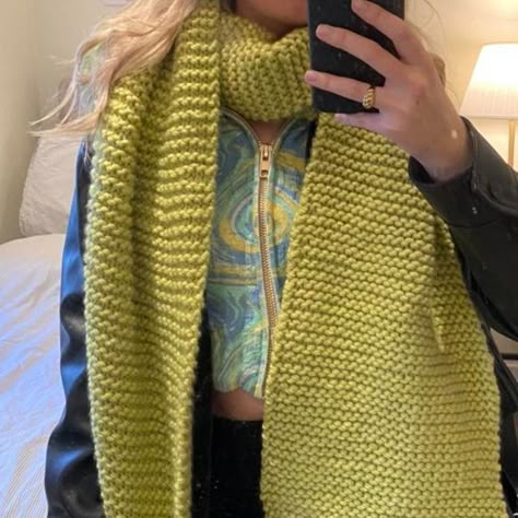 Knitted scarf
Green scarf Knit Clothes Aesthetic, Crochet Scarf Outfit, Knitted Scarf Outfit, Crochet Scarf Aesthetic, Scarfs Outfits, Knit Scarf Patterns, Knit Scarf Outfit, Stripe Scarf Knit, Crochet Winter Scarf