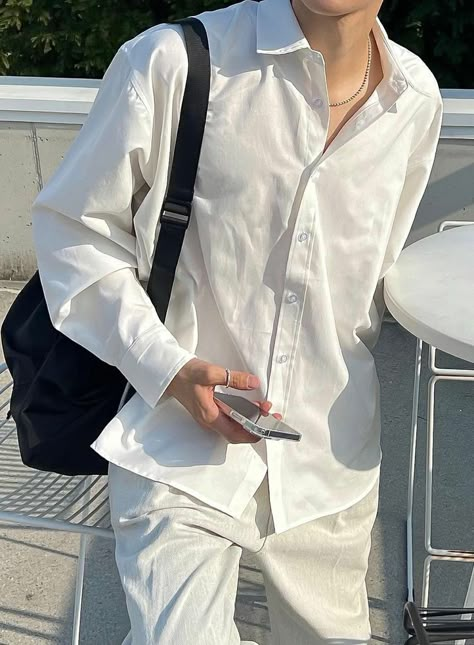 White Shirt Men Aesthetic, White Undershirt Outfits, Boyfie Aesthetic, Mens Outfits Aesthetic, Undershirt Outfit, Boys Aesthetic Outfits, Button Down Outfit, Style Of Men, Winter White Outfit