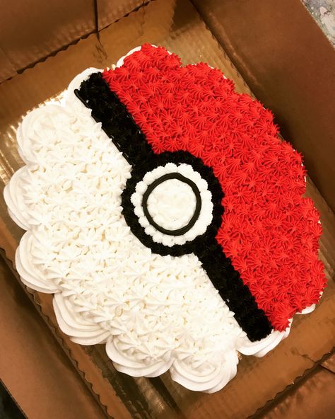 Poke ball cupcake cake Pikachu Cupcake Cake, Pokemon Pull Apart Cupcakes, Pokemon Cupcake Cake, Pokeball Cupcake Cake, Cupcakes Pokemon, Pokemon Ball Cupcake Cake, Pokeball Cupcakes, Ball Cupcakes, Dj Cake