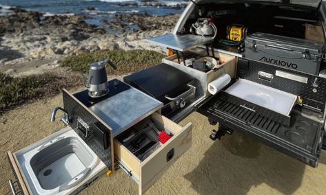 Master Woodworker Builds Ultimate Pickup Truck Slide Out Kitchen Overland Kitchen, Pull Out Kitchen Storage, Truck Bed Slide, Diy Truck Bedding, Pickup Trucks Camping, Camping Gear Diy, Ute Canopy, Slide In Truck Campers, Suv Camper