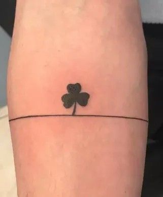 Black Shamrock Tattoo, Meaningful Irish Tattoos, Luck Of The Irish Tattoo, Irish Clover Tattoo, Ireland Tattoo Ideas, Lost Loved Ones Tattoo, Celtic Tattoos For Men, Shamrock Tattoo, Irish Tattoo