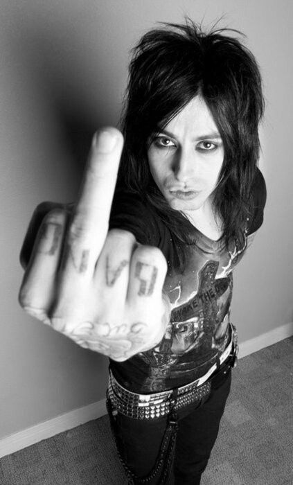 Ronnie Radke ~ Falling in Reverse Ronnie Radke 2000s Wallpaper, Ronnie Falling In Reverse, Ronnie Radke Icon, Ronnie Radke Pfp, Ronnie Radke 2000s, Ronnie Radke Funny, Ronnie Radke Young, Newspaper Ideas, Ronnie Radke