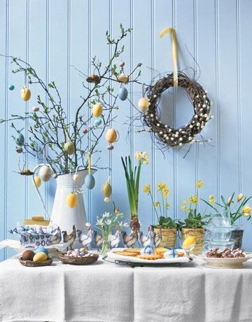 Easter Buffet, Decoration Buffet, Easter Entertaining, Easter Egg Tree, Egg Tree, Easter Tablescapes, Easter Inspiration, Easter Traditions, Diy Spring