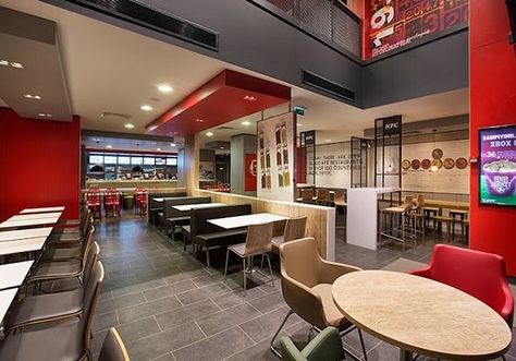 fastfood restaurant interiors 12 Fast Food Restaurant Design, Restaurant Design Concepts, Kfc Restaurant, Restaurant Concept, Retail Store Design, Chicken House, Retail Design Blog, Food Restaurant, Fast Food Restaurant