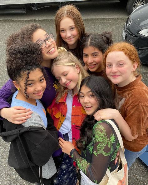 Anais And Mirabelle Lee, Anais And Mirabelle, Mirabelle Lee, Shay Rudolph, Stranger Things Halloween, The Baby Sitters Club, Baby Sister, These Girls, Role Models