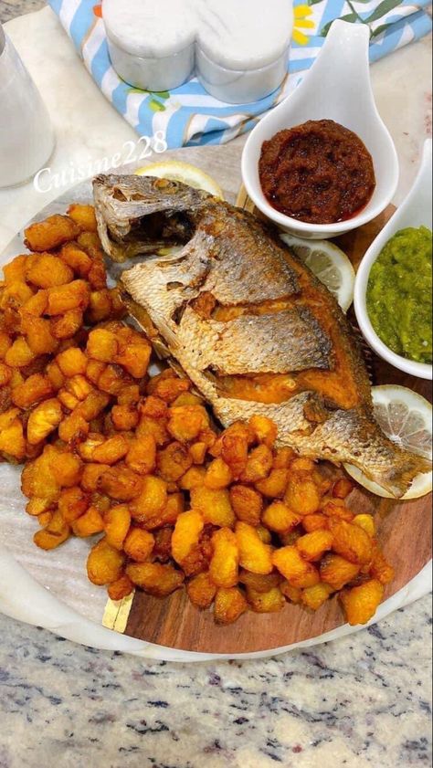 Ivory Coast Culture, Ivory Coast Food, Abidjan Ivory Coast, Ivory Coast Aesthetic, Ivorian Food, Ivory Coast Africa, Brunch Catering, African Recipes Nigerian Food, West African Food