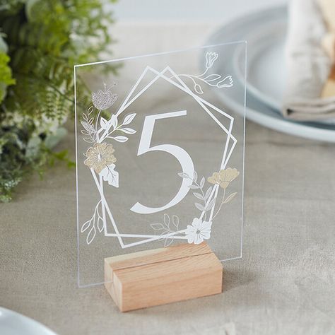 Acrylic Table Sign, Couples Decor, Acrylic Wedding Sign, Cricut Wedding, Personalised Gifts Handmade, Projets Cricut, Table Names, Acrylic Wedding, Acrylic Table