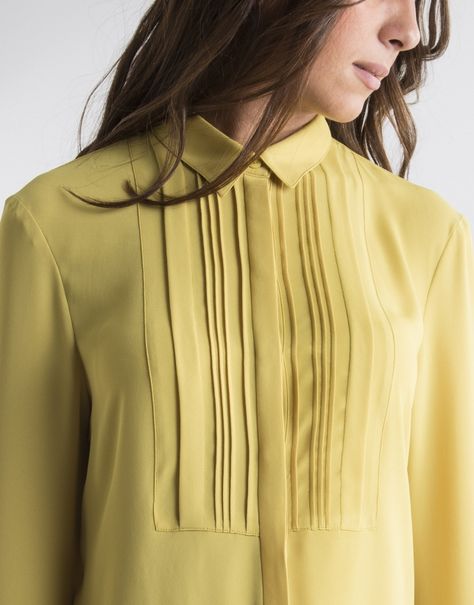 Modern Button-up Shirt With Placket, Spring Button-up Shirt With Concealed Placket, Button-up Daywear Blouse With Pintucks, Tailored Button-up Shirt With Concealed Placket, Daywear Button-up Blouse With Pintucks, Yellow Shirts, Pin Tucks, Fashion Details, Sewing Inspiration