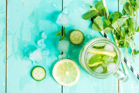 Flat Belly Diet - Sassy Water Cucumber Water Benefits, Sassy Water, Cucumber Detox Water, Flat Belly Foods, Mint Water, Belly Diet, Cucumber Water, Diet Recipes Flat Belly, Flat Belly Diet