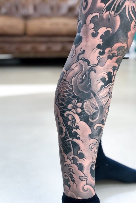 Upstream koi #koi #fingerwaves #tattoodo #inkjecta #wearesorrymom #killerinktattoo #irezumi #japanese #japanesetattoo #irezumiart | By Christopher Henriksen | Done at Out of frame | Aug 23rd 2019 | 1149127 Japanese Tattoo Koi, Tato Irezumi, Japanese Wave Tattoos, Japanese Leg Tattoo, Japanese Koi Fish Tattoo, Koi Tattoo Sleeve, Japanese Tattoos For Men, Tattoo Japanese Style, Koi Tattoo Design