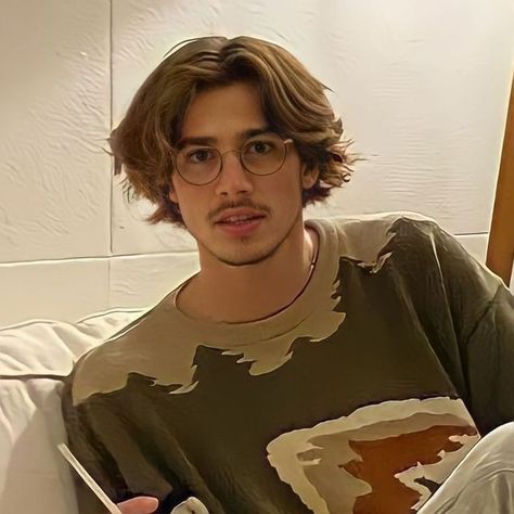 Men's Middle Part Hairstyle, Feminine Mens Haircut, Rectangular Face Hairstyles Men, Men With Long Hair And Glasses, Long Middle Part Hair Men, Medium Ugly Boys, Middle Part Hairstyles Men, Wedding Hairstyles With Bangs, Indie Hairstyle