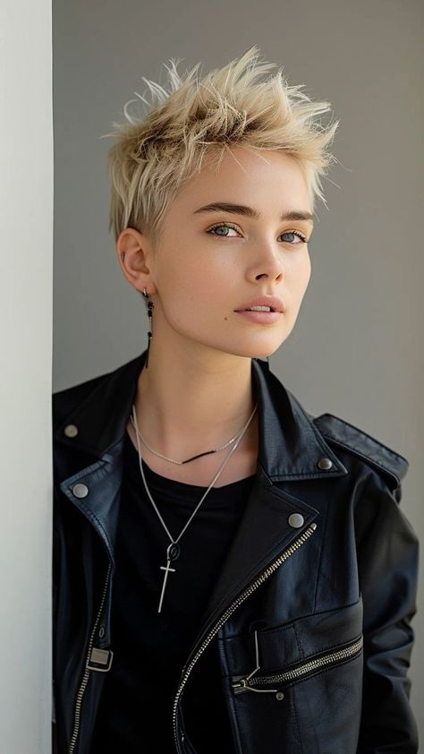 Short Punk Haircuts, Punk Haircut, Pixie Haircut Styles, Hairstyles For Women Over 60, Face Shape Hairstyles, A Bob, Edgy Short Hair, Punk Hair, Very Short Hair