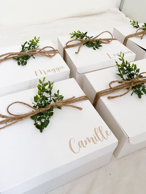 Bridemaids Proposals Christmas, Wedding Proposals Boxes, Gift For Bridesmaids From Bride, Bridesmaids Cricut Ideas, Sage Bridesmaid Proposal Boxes, Gifts For Asking Bridesmaids Cute Ideas, Wedding Bridesmaid Ask Proposals, Bridesmaids Boxes Diy, Wedding Asking Bridesmaids Cute Ideas