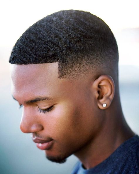 Man Haircut Fade, Afro Fade Haircut, Black Man Haircut, Faded Haircut, Black Man Haircut Fade, Modern Mens Haircuts, Fade Haircut Short, Men Hairstyle Ideas, Men Fade Haircut