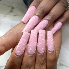 Shimmery Nails, Chanel Nails Design, Pink Sparkly Nails, Gucci Nails, Pink Coffin, Chanel Nails, Drip Nails, Glamour Nails, Cute Acrylic Nail Designs