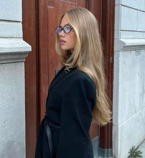 Miu Miu Glasses Outfit, Mui Mui Glasses, Miu Miu Glasses, Perfect Blonde, Miu Miu Sunglasses, Blonde Hair Inspiration, Long Blonde, Dark Blonde, Long Blonde Hair