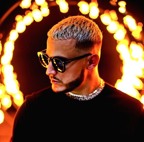 DJ Snake to be back in India Snake Metal Gear, Snake Painting, Dj Snake, Men Hairstyles, English News, Live Entertainment, Latest Albums, Record Producer, Round Sunglass Men