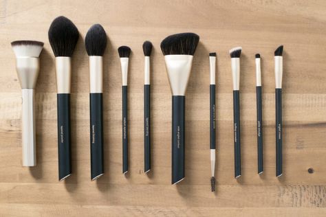 Sonia Kashuk Brushes, Combination Skin Makeup, Diy Makeup Brush Holder, Diy Makeup Brush, The Small Things Blog, How To Use Makeup, Small Things Blog, Brush Guide, Lip Art Makeup