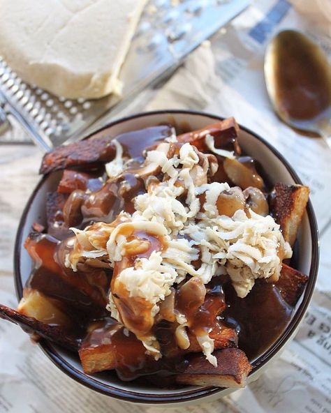 The Best Vegan Poutine Vegan Poutine, Vegetarian Mushroom Gravy, Poutine Gravy, Vegan Cashew Cheese, Mushroom Gravy Recipe, Cashew Cheese, Dairy Free Cheese, Mushroom Gravy, Smoothie Bowl Recipe