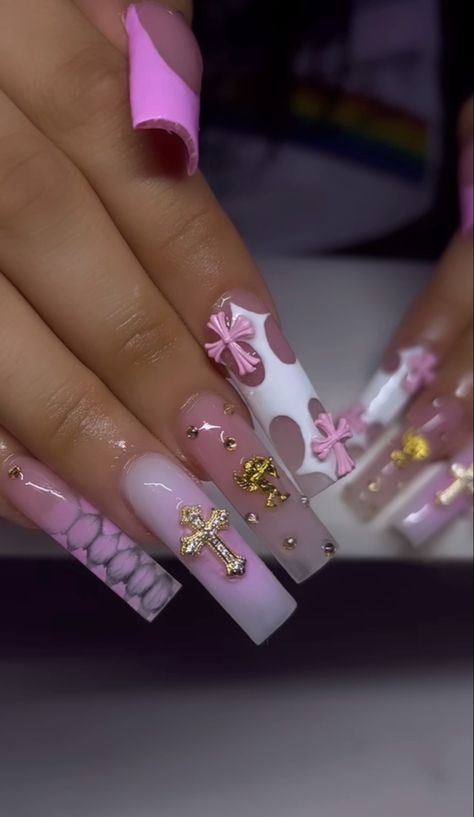 Acrylic Nail Set, Long Acrylic Nail Designs, Hard Nails, Nails Design With Rhinestones, Colored Acrylic Nails, Girly Acrylic Nails, Short Square Acrylic Nails, Long Acrylic Nails Coffin, Acrylic Nails Coffin Pink