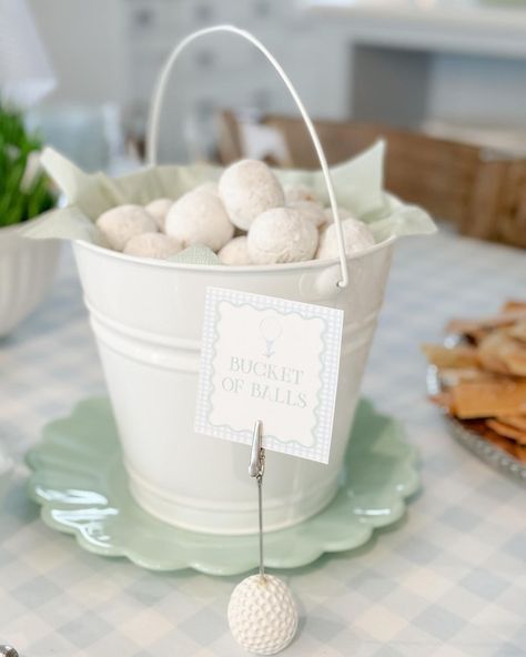 #golfbabyshower en Instagram | Hashtags Golf Gender Reveal Ideas, Golf Gender Reveal Party, Golf Themed Gender Reveal, Golf Baby Shower Ideas, Golf Gender Reveal, Work Baby Showers, Golf Baby Showers, Golf Theme Party, Golf Baby