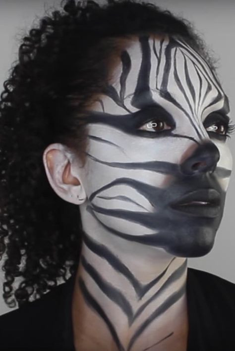 Animal Makeup Jungle, Jungle Costumes, Funny Makeup Memes, Zebra Makeup, Jungle Costume, Zebra Costume, Funny Makeup, Animal Makeup, Makeup Memes