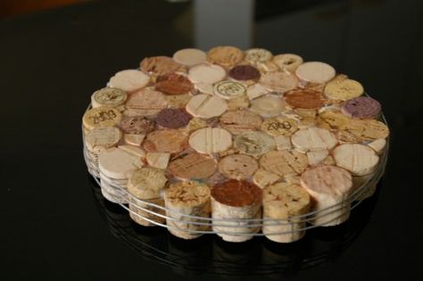 Wine Cork Trivet, Wine Cork Projects, Cork Trivet, Cork Projects, Cork Wood, Recycled Wine Bottles, Cork Art, Wine Cork Crafts, Wine Signs