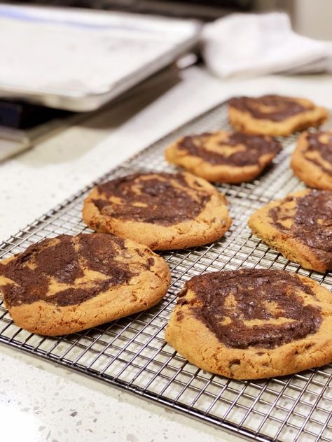 Easy Kids Breakfast, Chocolate Chip Cookie Brownies, Cookies And Brownies, Swirl Cookies, Cookie Swirl C, Christmas Cookie Cake, Cookie Brownie, Pinwheel Cookies, Chocolate Chip Brownies