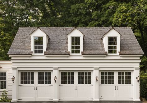 White Garage, Palladian Window, Plan Garage, Carriage House Garage, Carriage House Plans, Garage Addition, Garage Exterior, Carriage Doors, Covered Walkway