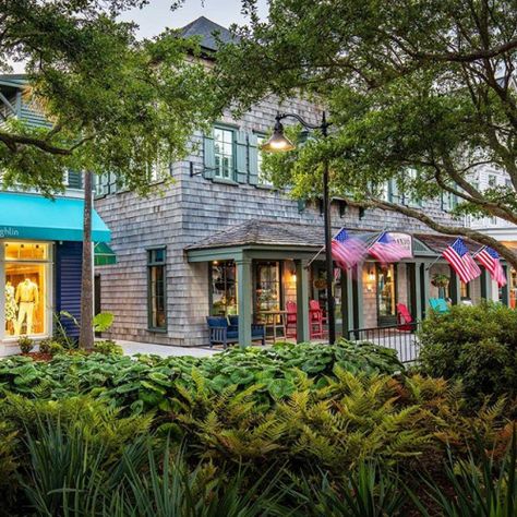 Kiawah Island Aesthetic, Fripp Island Sc, Where To Eat In Beaufort Sc, Old Village Mount Pleasant Sc, Kiawah Island South Carolina, Hilton Head Island South Carolina, Charleston Travel Guide, Seabrook Island, Charleston Travel