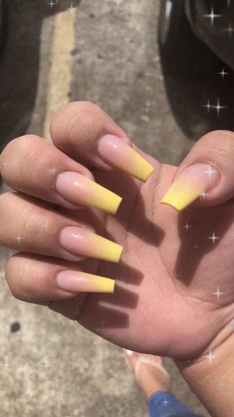 French Fade Nails, Acrylic Nails Designs, Faded Nails, Ombre Acrylic, Yellow Nail, Nagel Tips, Ombre Acrylic Nails, Summer Acrylic Nails, Yellow Nails