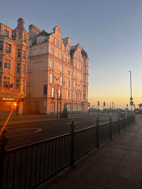 Brighton Aesthetic, Brighton Beach Melbourne, Uni Motivation, Brighton Photography, 2024 Planning, Nostalgic Summer, Spring Sunset, Dream Country, London Brighton