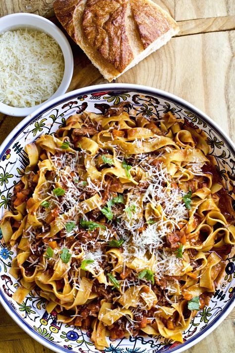 Short Ribs Ragu, Beef Short Rib Ragu, Slow Cook Short Ribs, Ragu With Pappardelle, Short Rib Ragu, Cooking Short Ribs, Beef Ragu, Ragu Recipe, Pappardelle Pasta