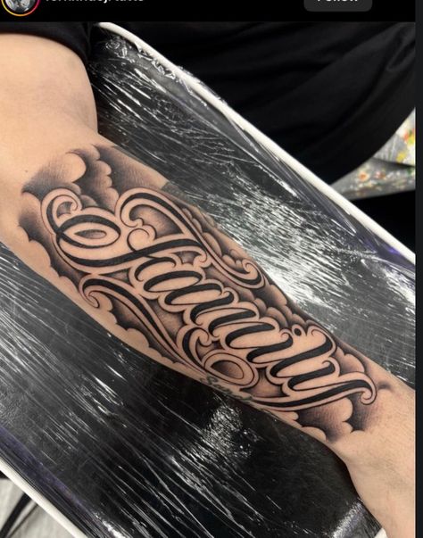 Inner Bicep Name Tattoo Men, Mexican Font Tattoo, Last Name Tattoos For Men On Forearm, Name On Arm Tattoo, Arm Name Tattoos, Chicano Lettering Tattoo Design, Last Name Tattoos For Men, Seoul Tattoo, Tattoo Nombres