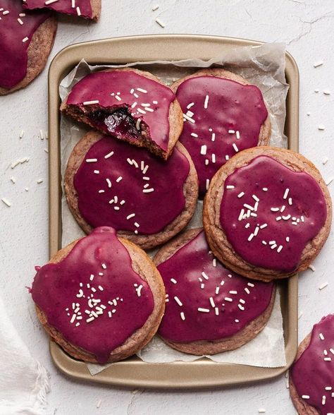 Something Purple, Grape Dessert, Concord Grape Jelly, Grape Candy, Candy Flavors, Purple Food Coloring, Grape Flavor, Food Flatlay, Grape Recipes