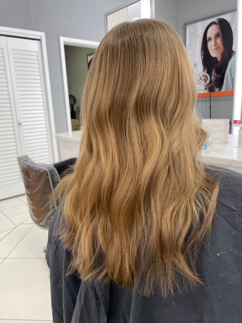 Caramel Golden Blonde Hair, Rooty Golden Blonde Hair, Rooted Golden Blonde Hair, Dark Golden Hair, Deep Golden Blonde Hair, Gold Dark Blonde Hair, Dark Golden Blonde Hair, Highlight Lowlight Golden Blonde, Warm Golden Blonde Hair