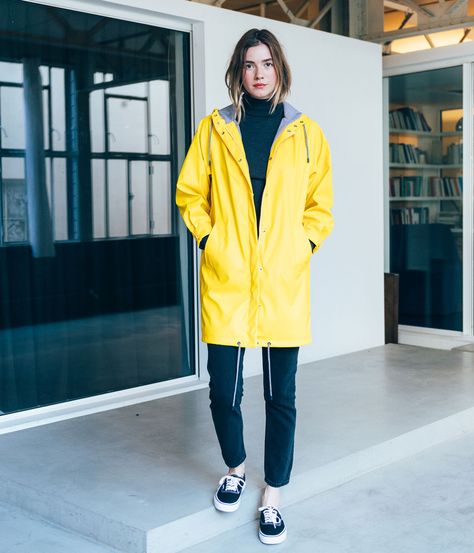 Yellow Raincoat, Sporty Chic, Rain Wear, Parka, Rain Jacket, Yellow