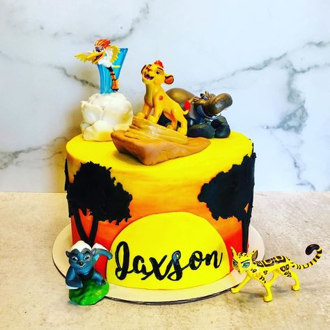 Lion Guard Birthday Party Ideas, Lion Guard Cake, Lion Guard Birthday Party, Lion Guard Birthday, Cake Design Tutorial, Lion Birthday, Lion King Cakes, Lion King Birthday, Victoria Sponge Cake