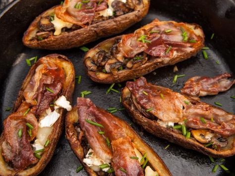 Potato Skins Recipe, Roasted Summer Vegetables, Potatoe Skins Recipe, Sweet Potato Skins, Greek Salad Recipes, Superbowl Party Food, Guy Fieri, Potato Skins, Baked Potatoes