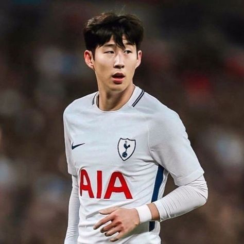 Tottenham Hotspur Wallpaper, Tottenham Hotspur Players, Son Heungmin, Son Heung Min, Football Players Photos, Football Players Images, Football Illustration, Tottenham Hotspur Fc, Steven Gerrard