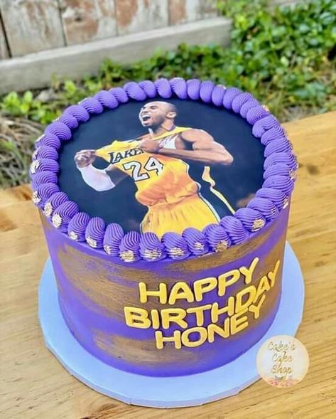 Kobe Cake, Kobe Bryant Cake, Jersey Party, Cake Shop, 10th Birthday, Kobe Bryant, Cake Ideas, Birthday Cake, Baking