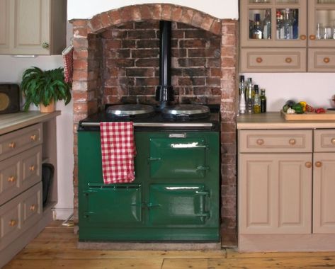 AGA Cooker Tips and Tricks: Everyday Hacks for your AGA | Ovenclean Blog Aga Oven, I Am The Luckiest Girl, Aga Range Cooker, Aga Kitchen, Everything Works Out For Me, Vermont Farmhouse, Scottish Cottage, Aga Range, Aga Cooker