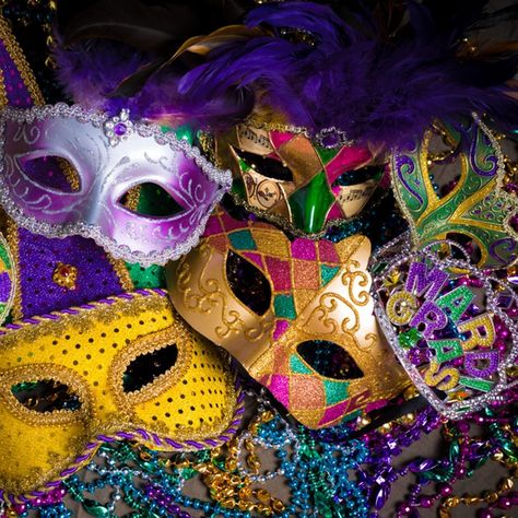 Sorority Party Themes, Themes For Parties, Mardi Gras Desserts, Mardi Gras Centerpieces, Mardi Gras Crafts, Mardi Gras Food, Mardi Gras Outfits, Festive Centerpieces, Glitter Candles